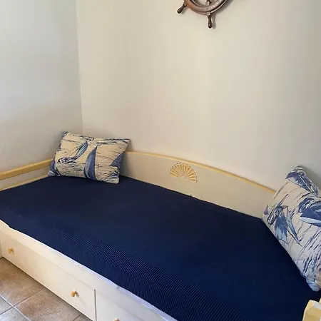 Seaview 80 * بالاو